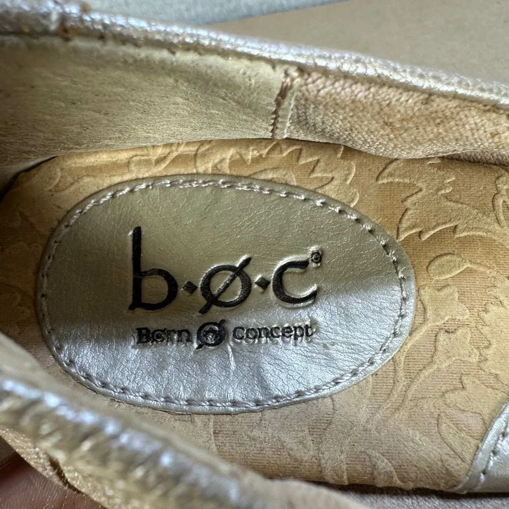 b.o.c Born Concept Metallic Gold Leather Floral‎ Rosette Ballet Flats BC0502 6.5